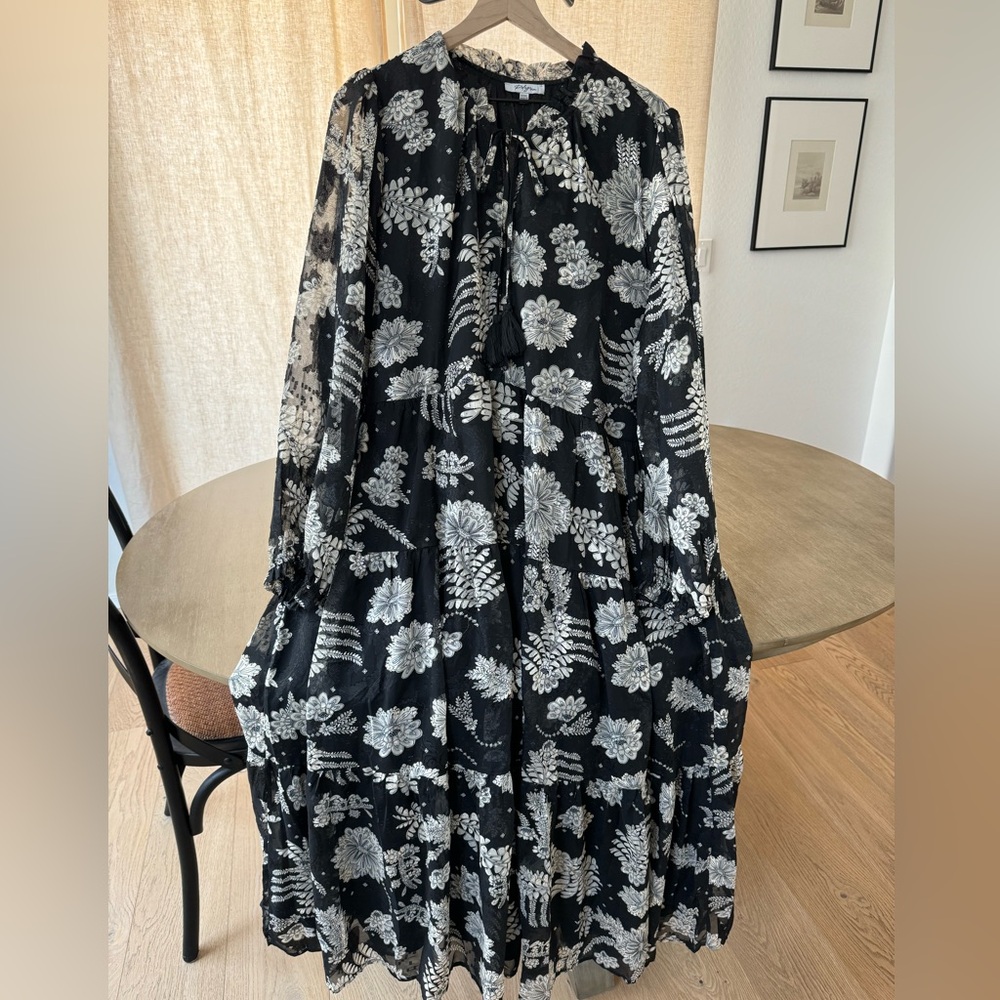 Black floral maxi dress- Piper and scoot size xxxl